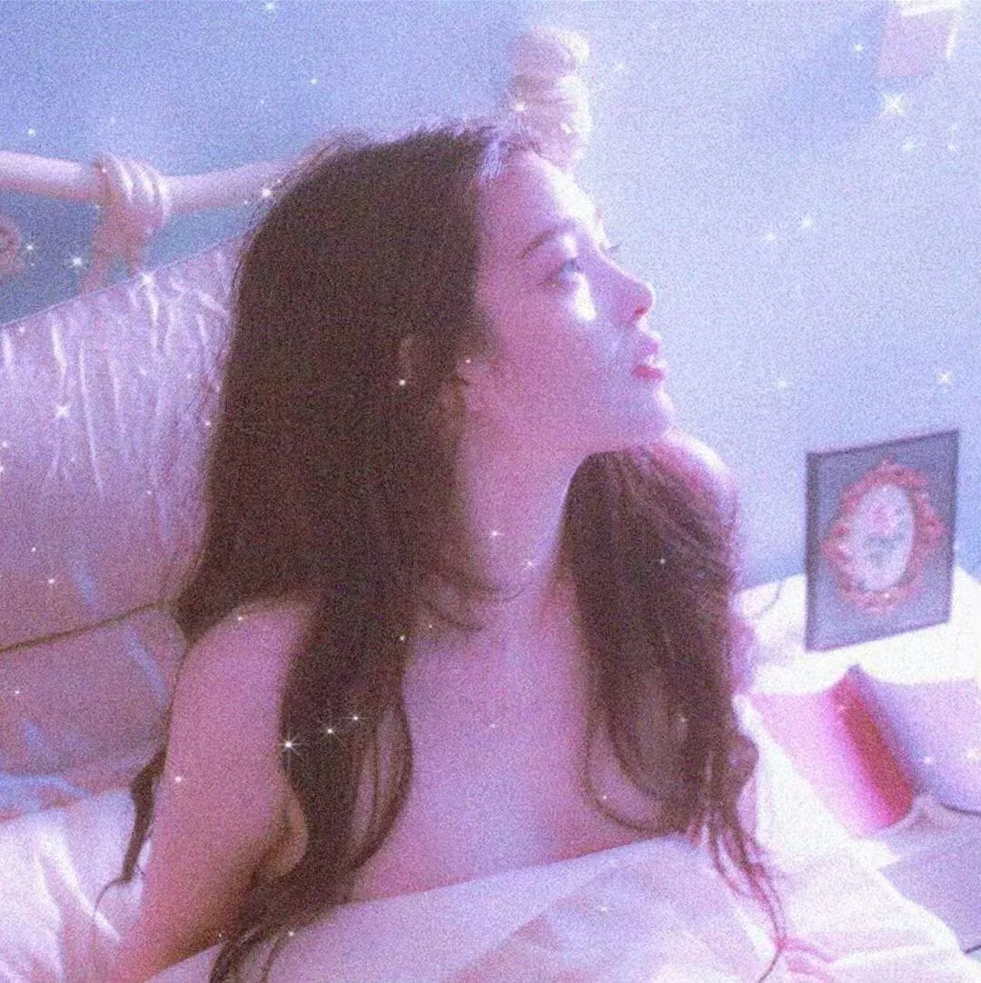 向天真的女生投降